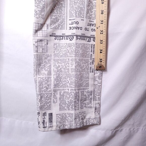 Zara Jeans Womens 4 White Newspaper Print Butterfly Straight Leg Button Fly - Picture 8 of 11